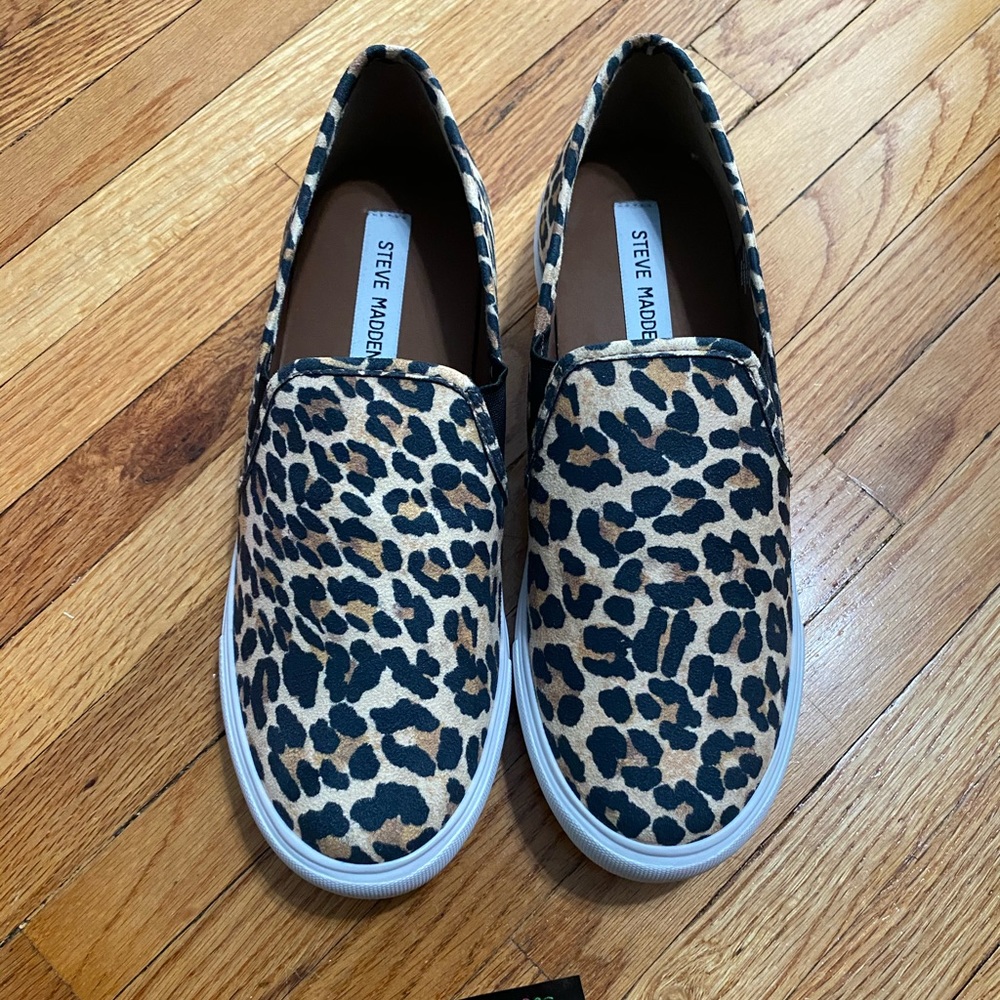 Steve Madden Slip ons